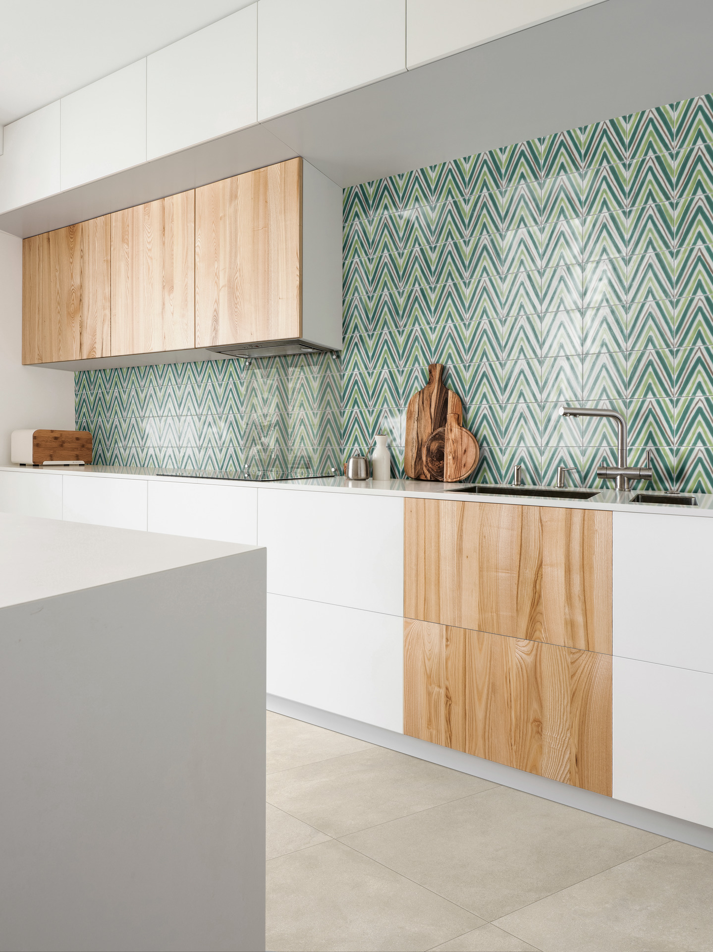 Ragno Sol Lifestyle Image