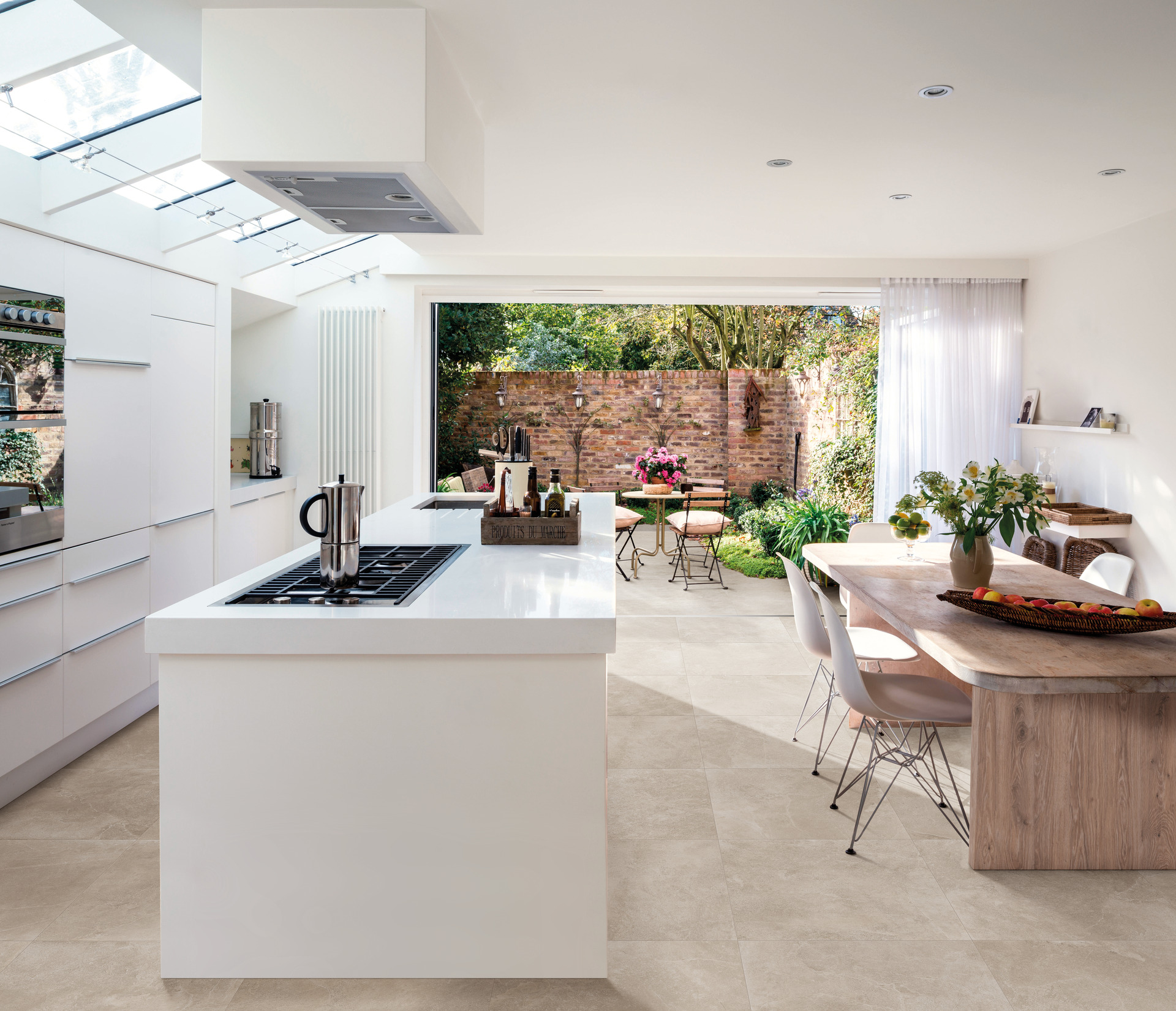 Ragno Realstone Slate Lifestyle Image